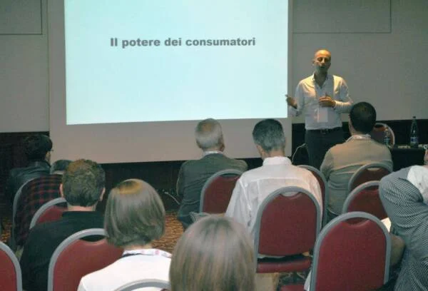 potere-consumatori-lead-generation-600×408 Gentian Hajdaraj relatore al Joomla! Festival 2016