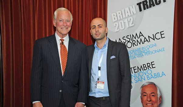 Gentian Hajdaraj e Brian Tracy – Milano 2012 Gentian Hajdaraj con Brian Tracy a Milano nel 2012